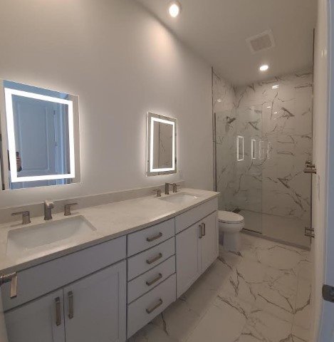 Newer 2/2 Condo In Downtown St Petersburg! property image