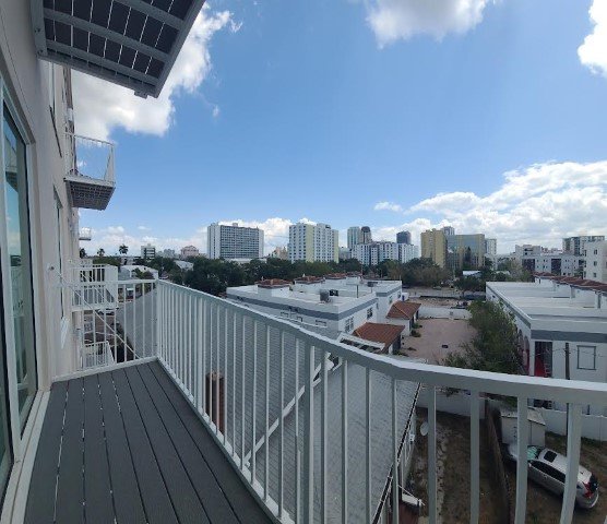 Newer 2/2 Condo In Downtown St Petersburg! property image