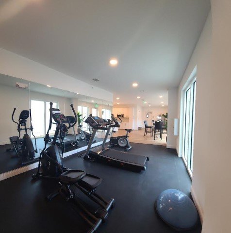 Newer 2/2 Condo In Downtown St Petersburg! property image