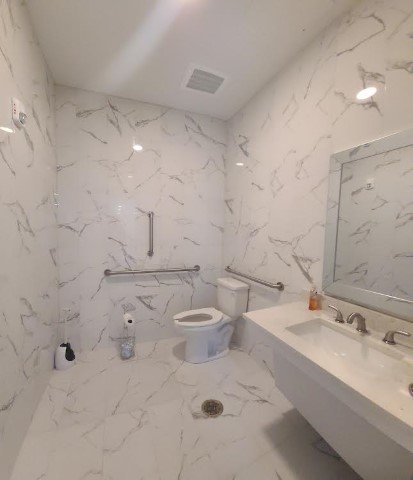 Newer 2/2 Condo In Downtown St Petersburg! property image
