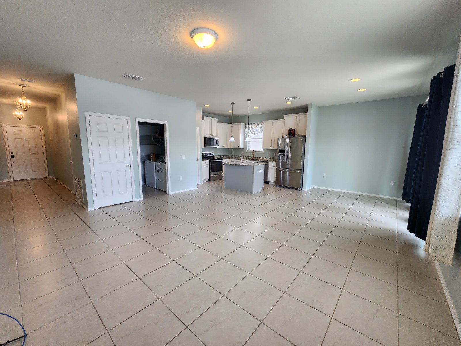 Gorgeous 3/2/2 In Trillium Avail 6/15 property image