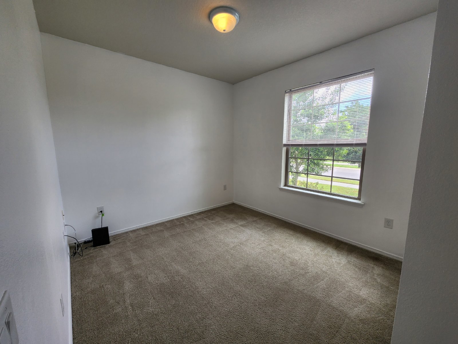 Gorgeous 3/2/2 In Trillium Avail 6/15 property image