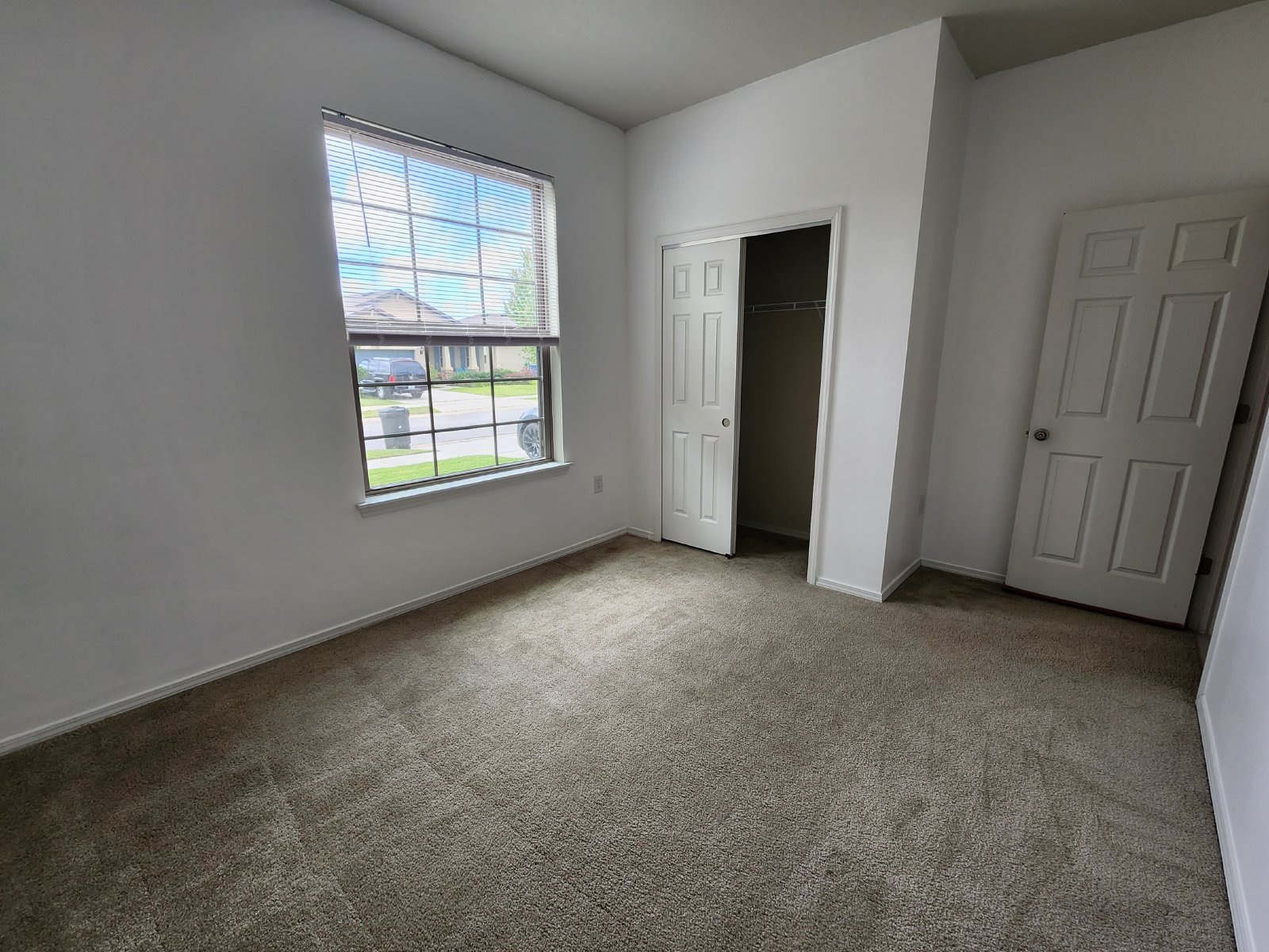 Gorgeous 3/2/2 In Trillium Avail 6/15 property image