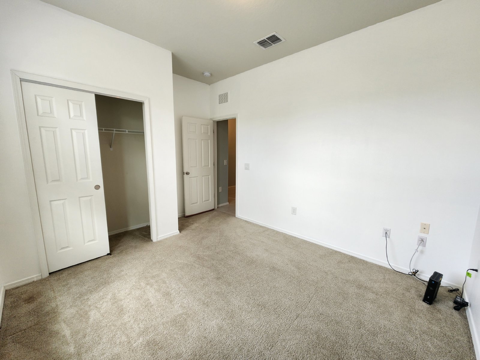 Gorgeous 3/2/2 In Trillium Avail 6/15 property image
