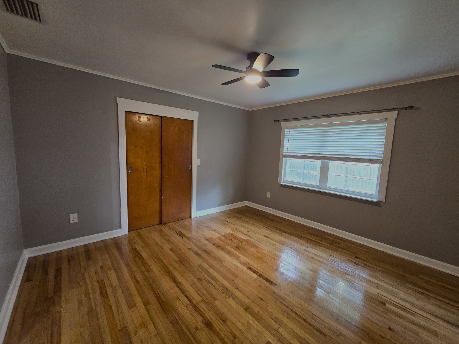 2/1/DEN Located In Brooksville, FL In Masaryktown! property image