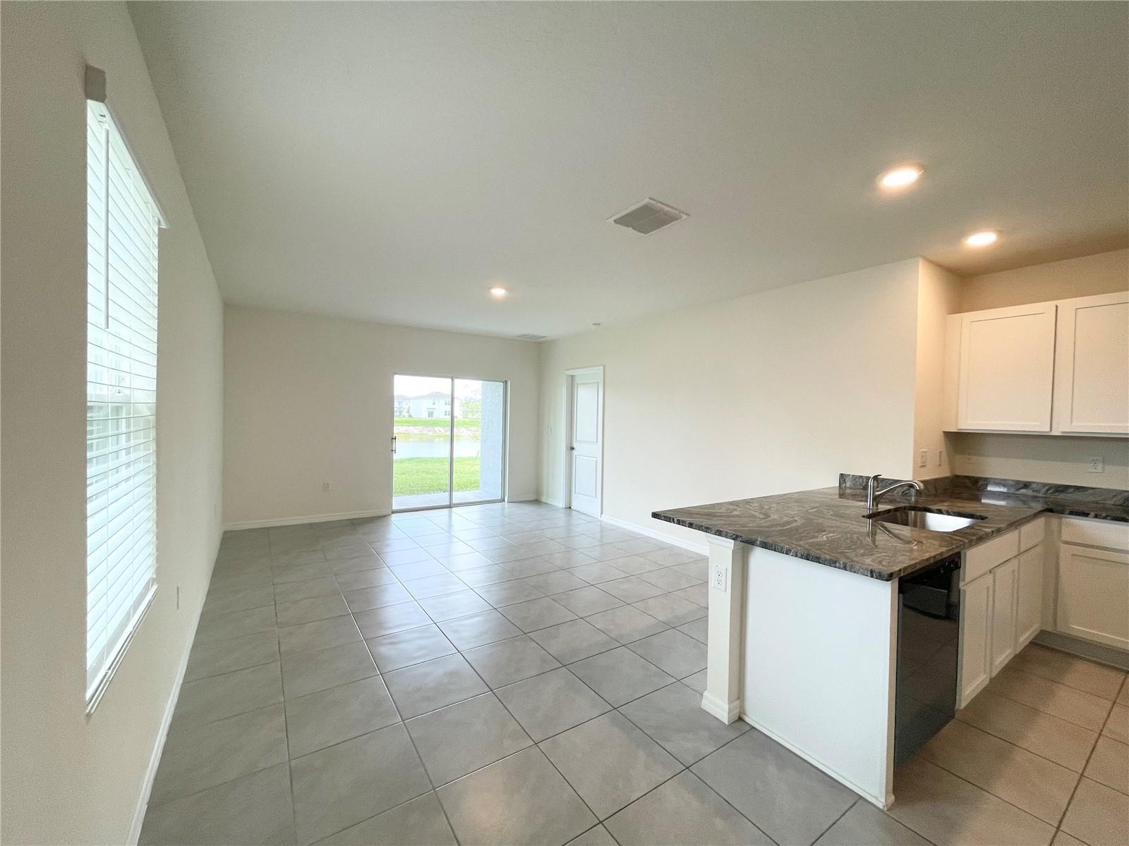 Move-In Ready 3 Bedroom Home In Zephyrhills property image