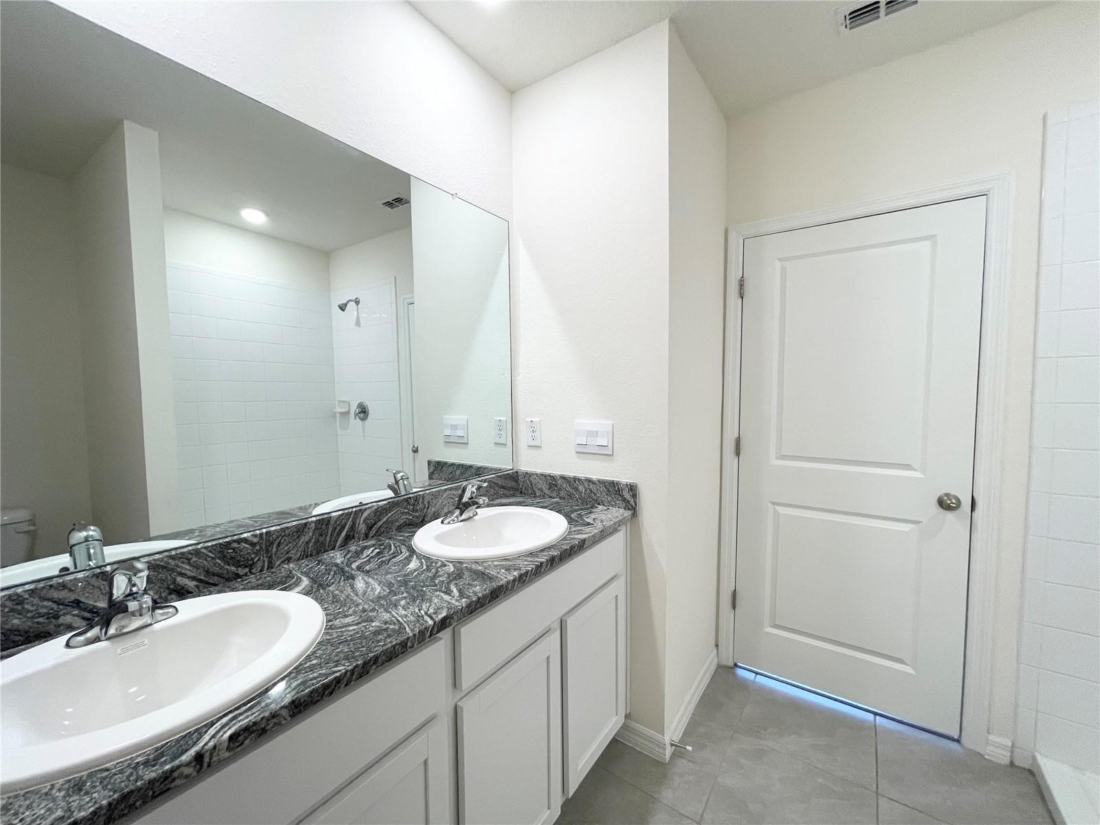 Move-In Ready 3 Bedroom Home In Zephyrhills property image