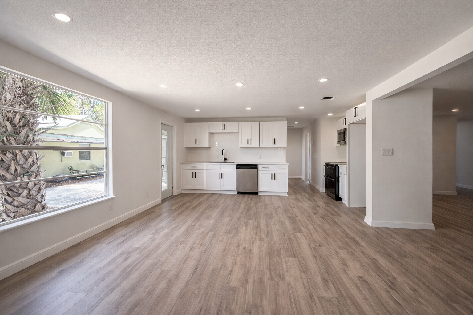 Beautifully Renovated 5/2 In Crystal River property image