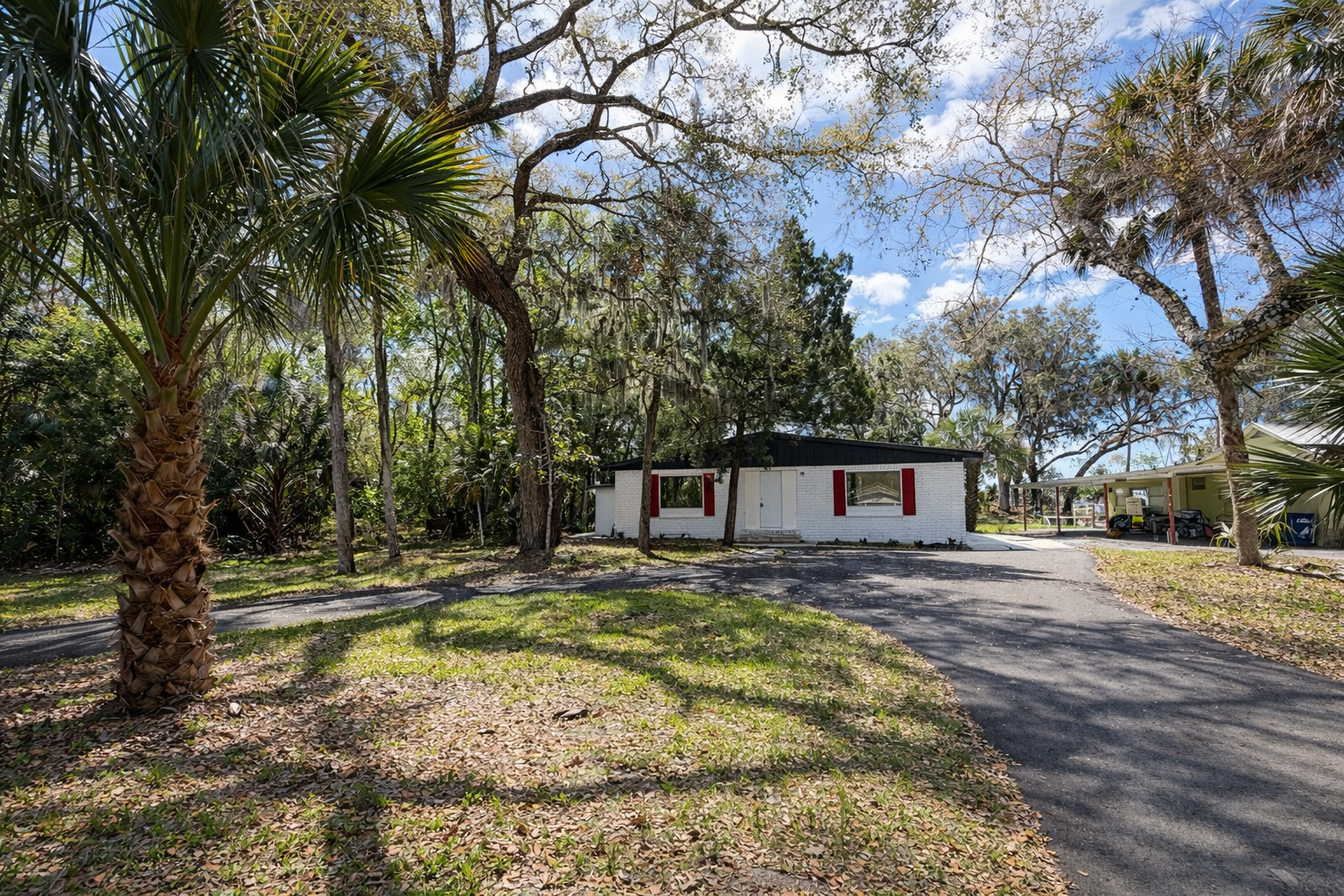 Beautifully Renovated 5/2 In Crystal River property image