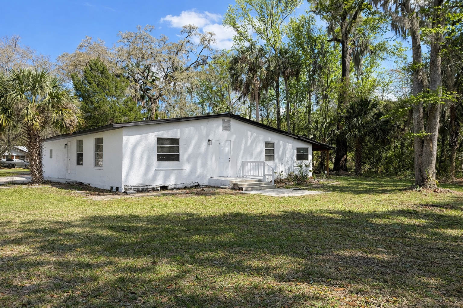 Beautifully Renovated 5/2 In Crystal River property image