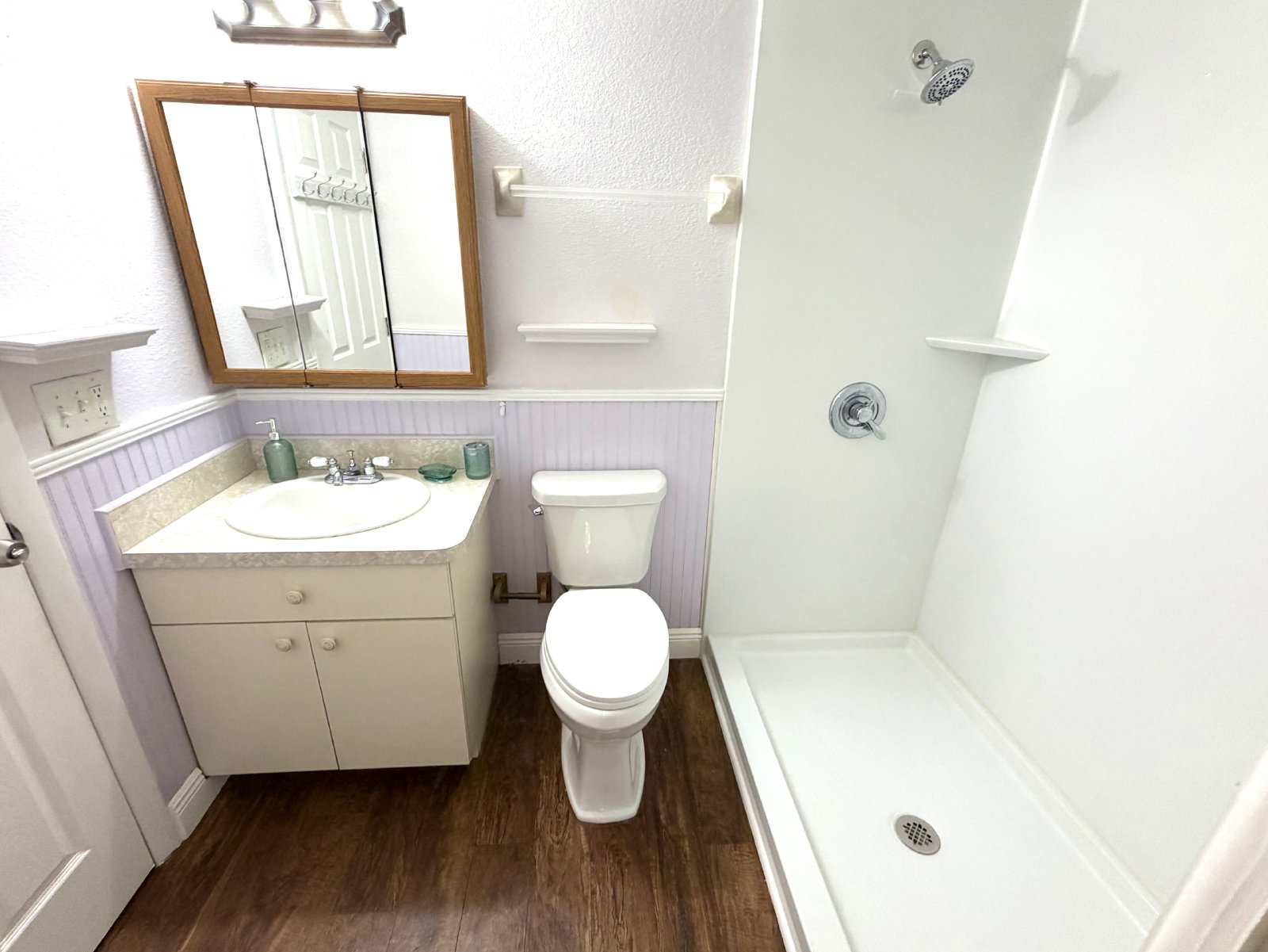 Two bedroom home for rent in North St Petersburg property image