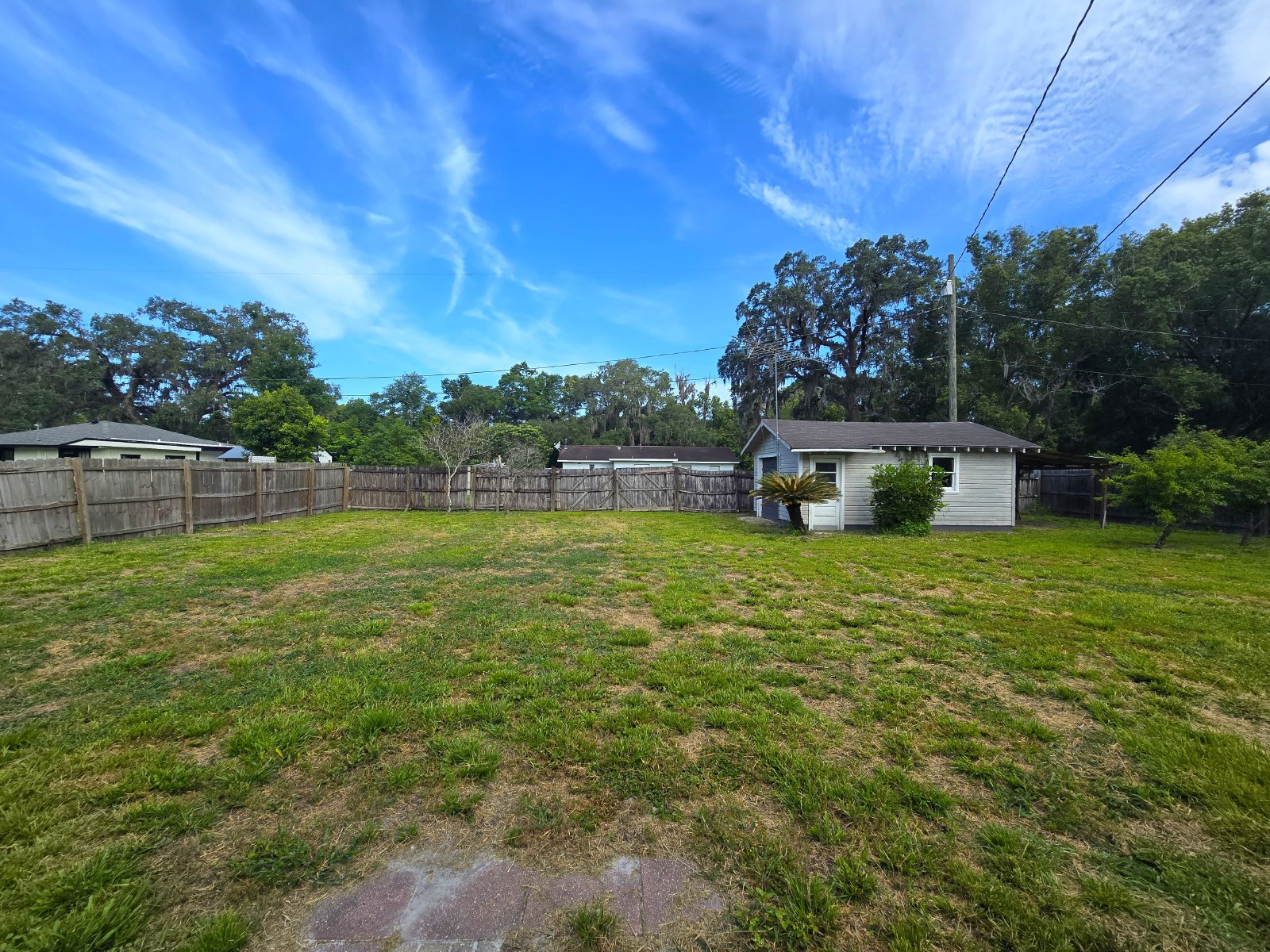 2/1/DEN Located In Brooksville, FL In Masaryktown! property image