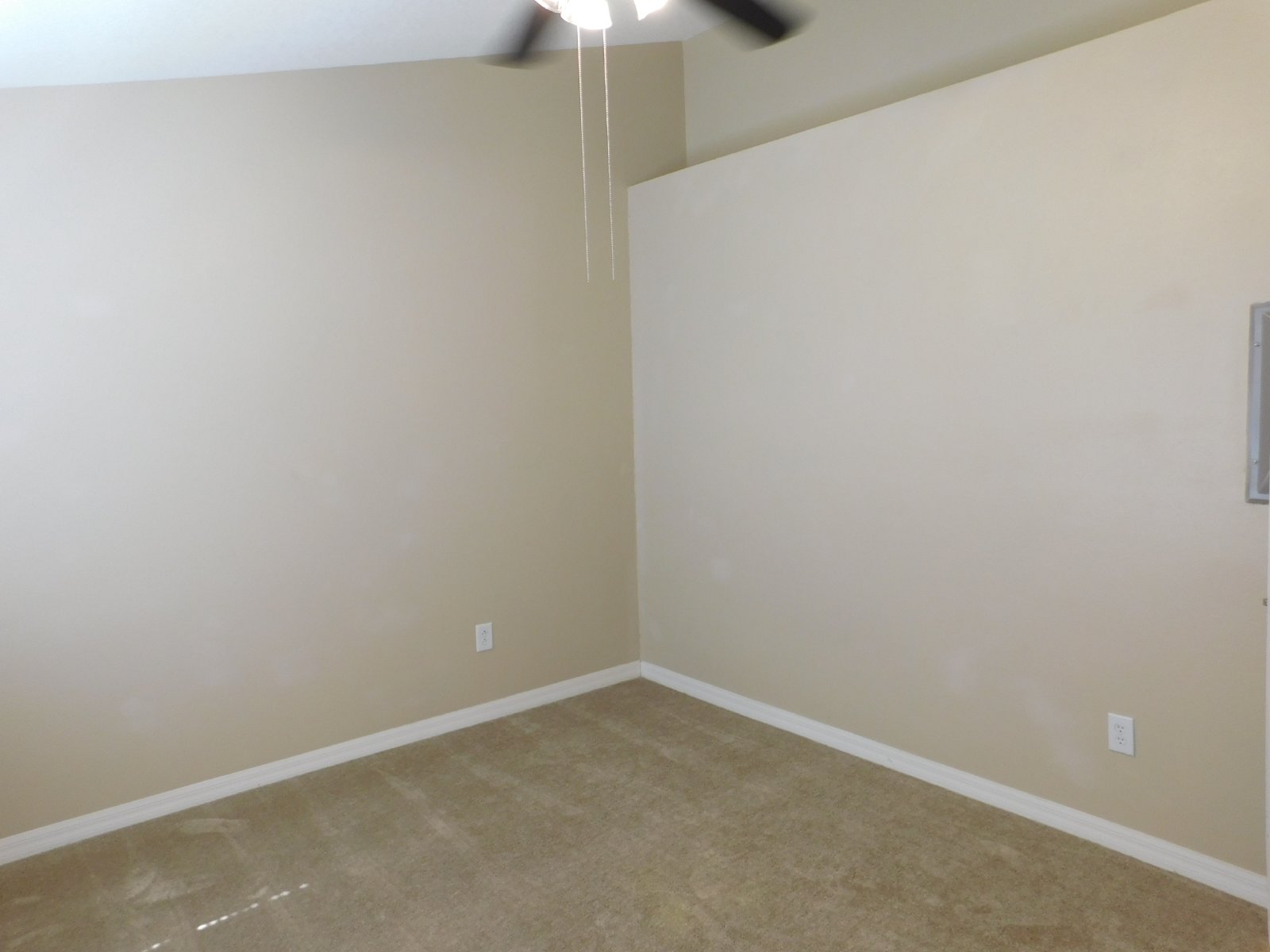 Beautiful Townhouse In Westchase/Countryway Area property image