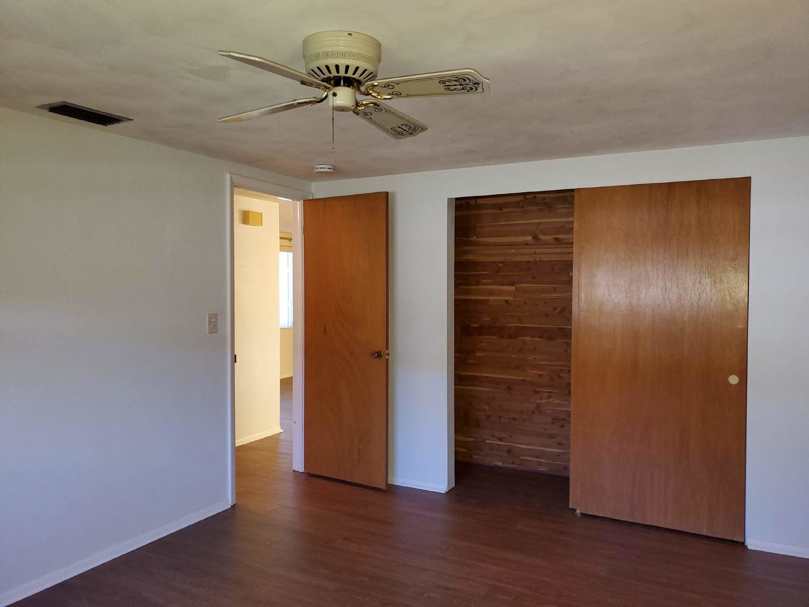 2 Bedroom, 2 Baths, 1 Car Garage & Florida Room! property image