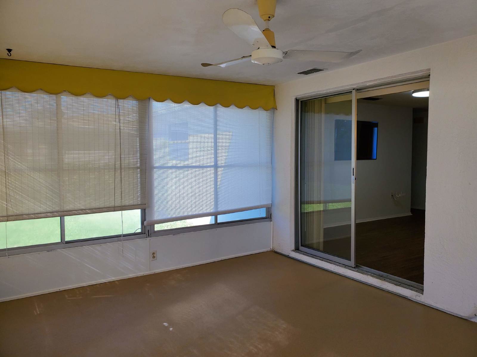 2 Bedroom, 2 Baths, 1 Car Garage & Florida Room! property image