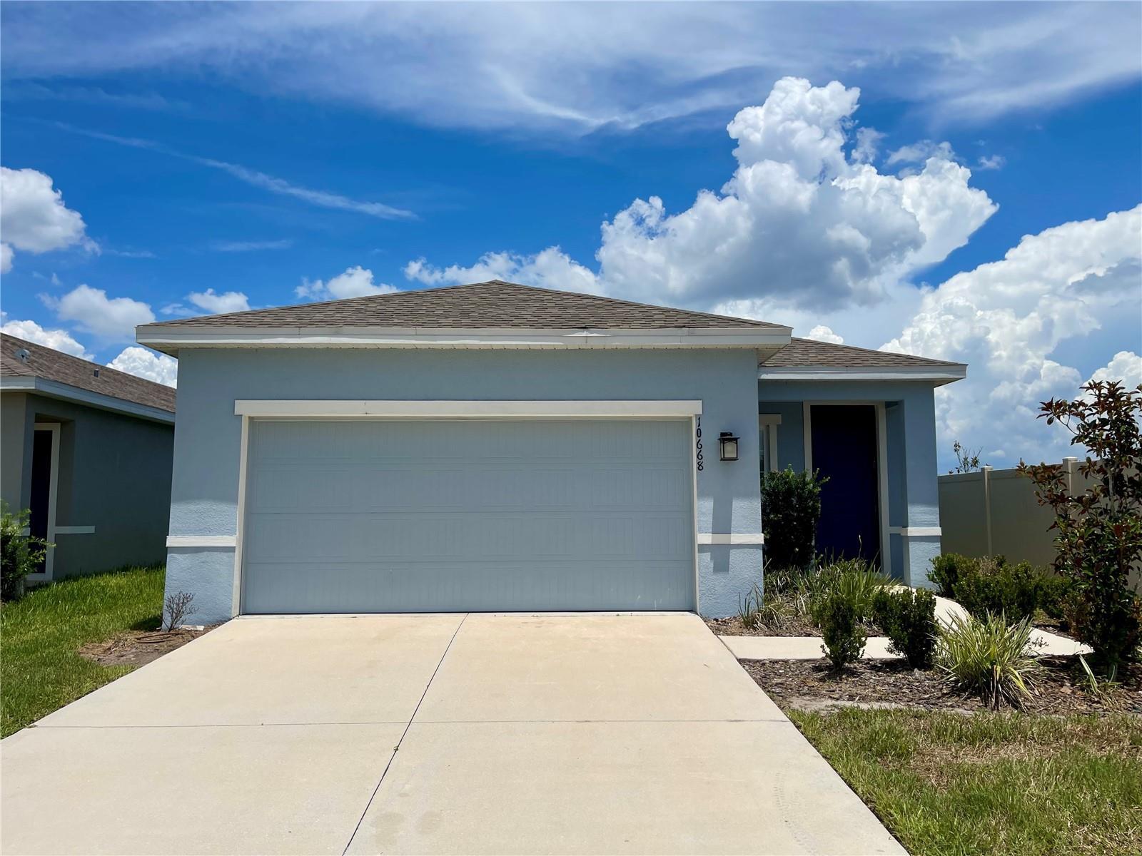 Modern 3BR Home With Open Layout In Land O Lakes property image