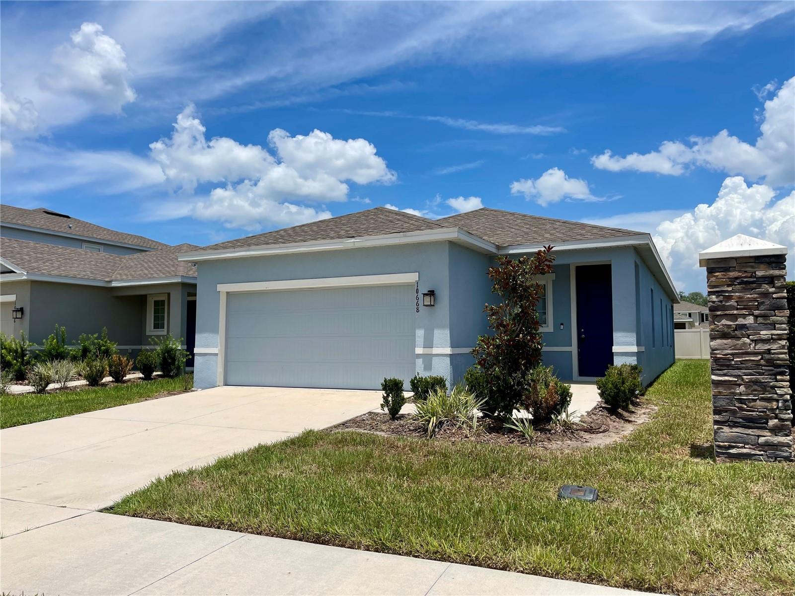 Modern 3BR Home With Open Layout In Land O Lakes property image