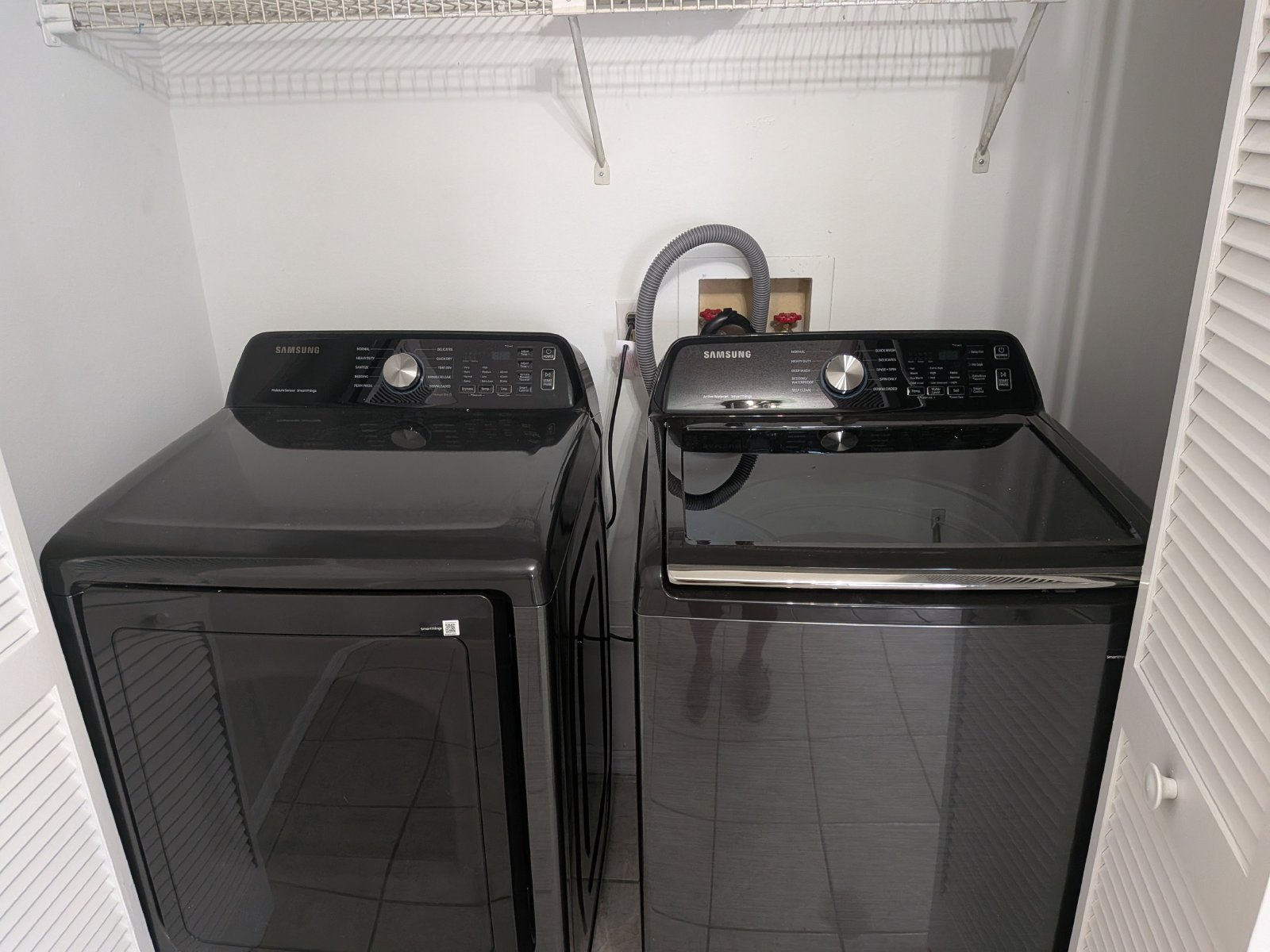 Beautifully Updated 2nd Floor 2/2 Apartment In Brooksville. property image