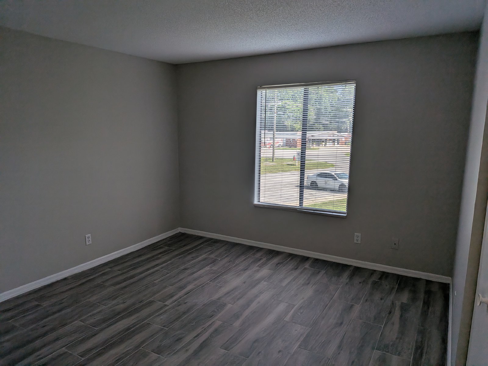 Beautifully Updated 2nd Floor 2/2 Apartment In Brooksville. property image