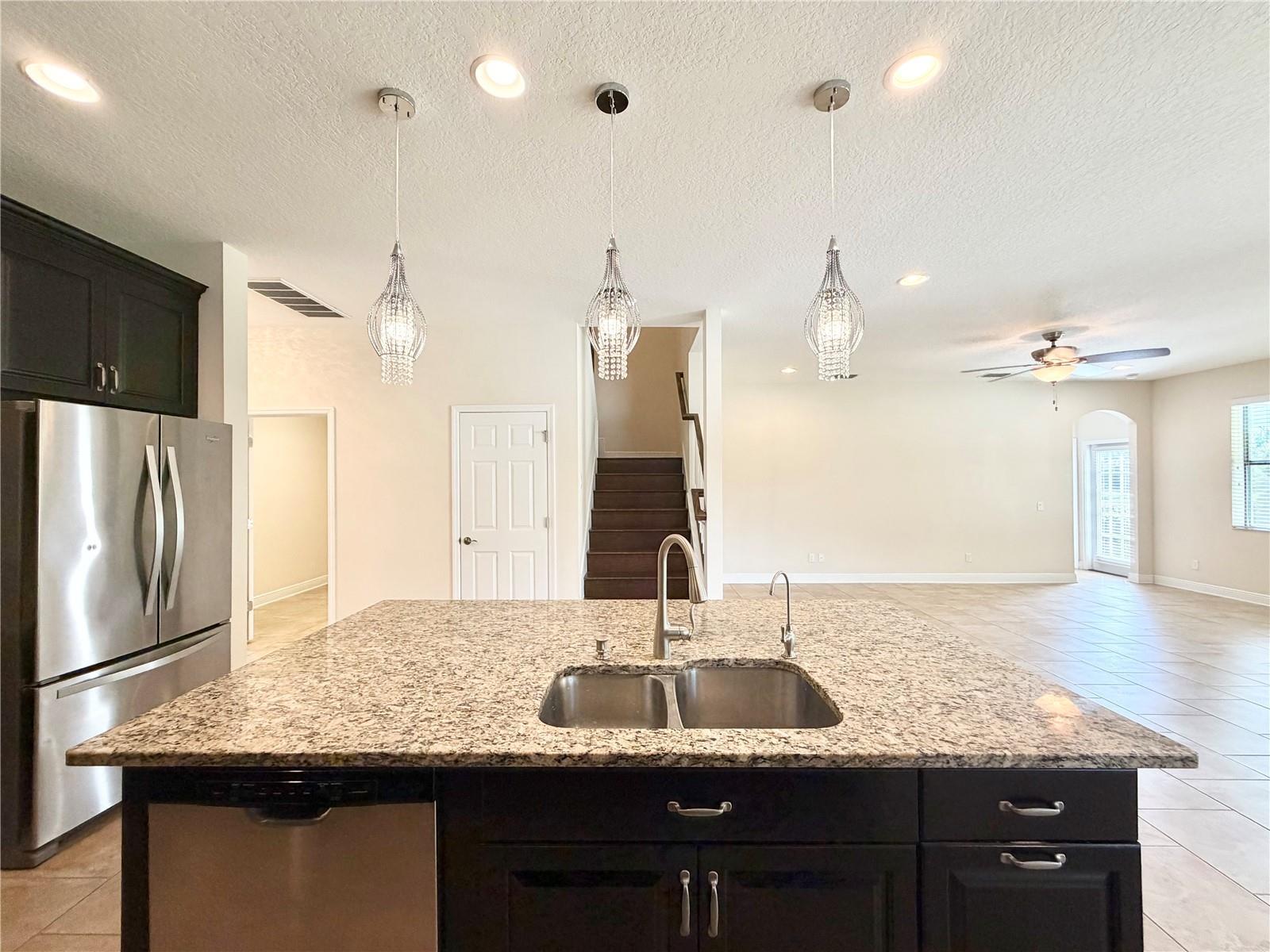 Stunning 5Bed 4Bath Home In New Tampa property image