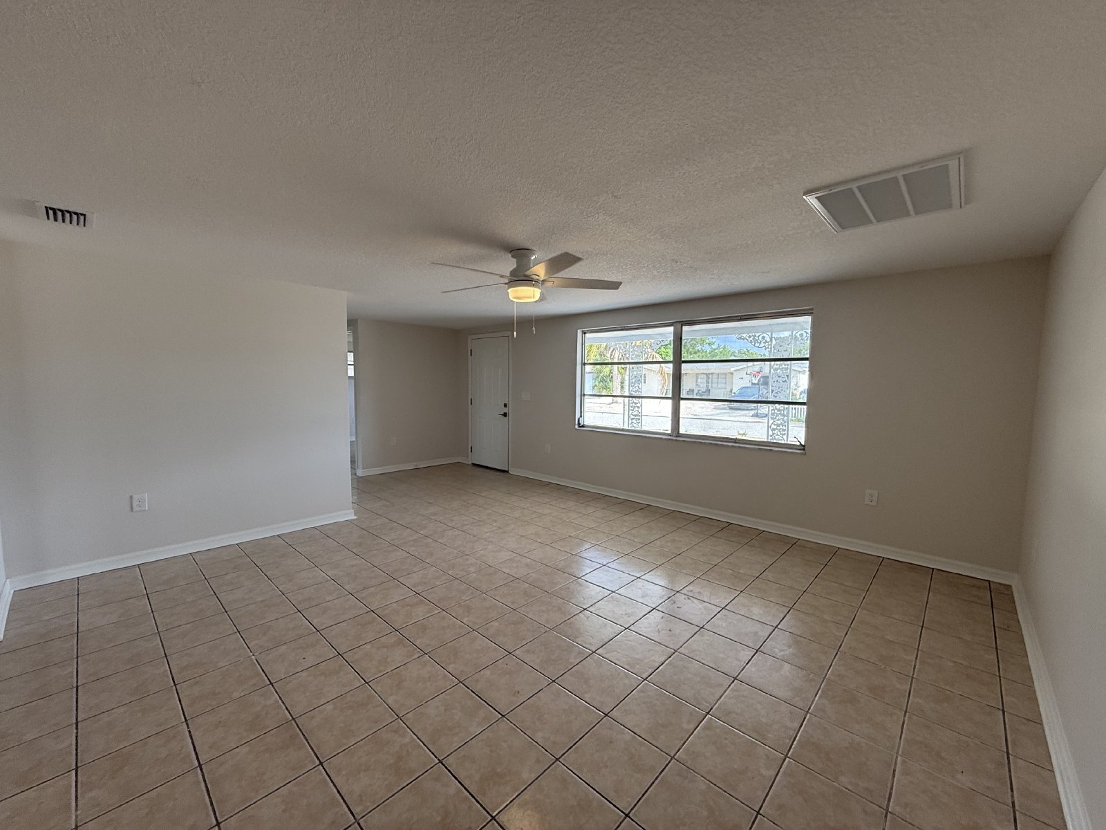 3 Bedroom, 2 Bathroom, Holiday property image