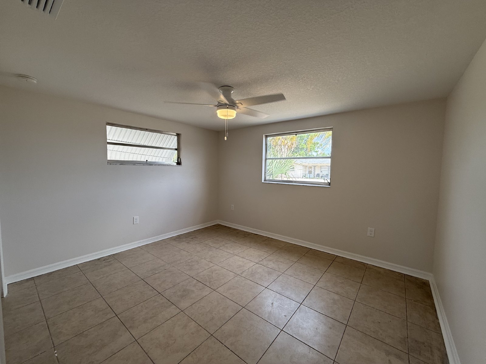 3 Bedroom, 2 Bathroom, Holiday property image