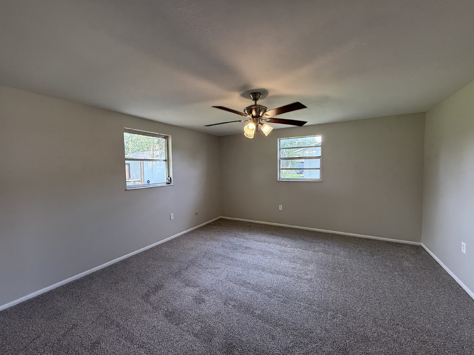 3 Bedroom, 2 Bathroom in Zephyrhills property image