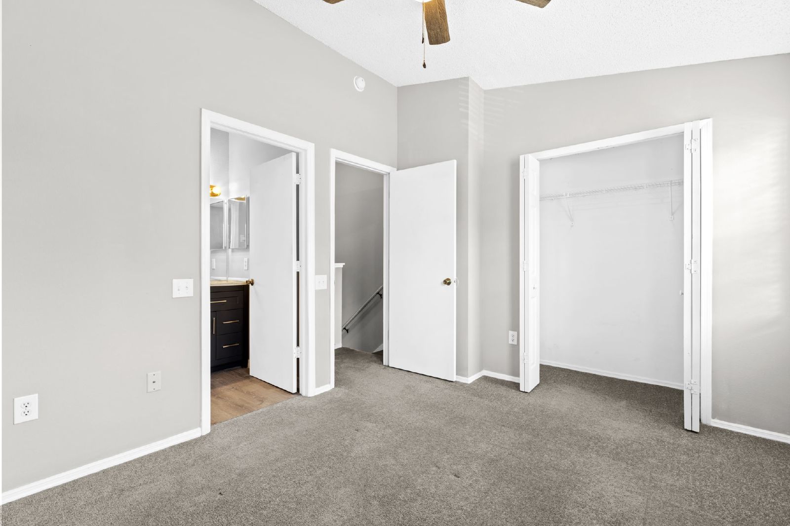 Beautiful Townhome In The Heart Of Westchase! property image