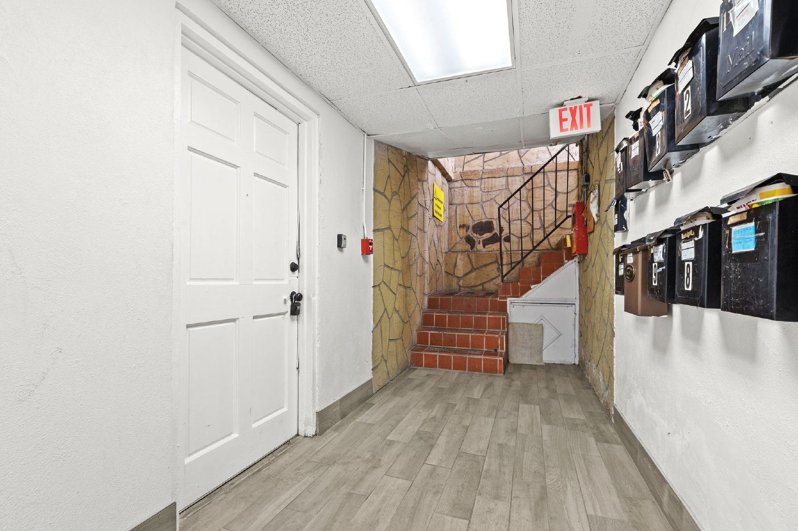 Charming Well Maintained 1 Bed Apartment property image
