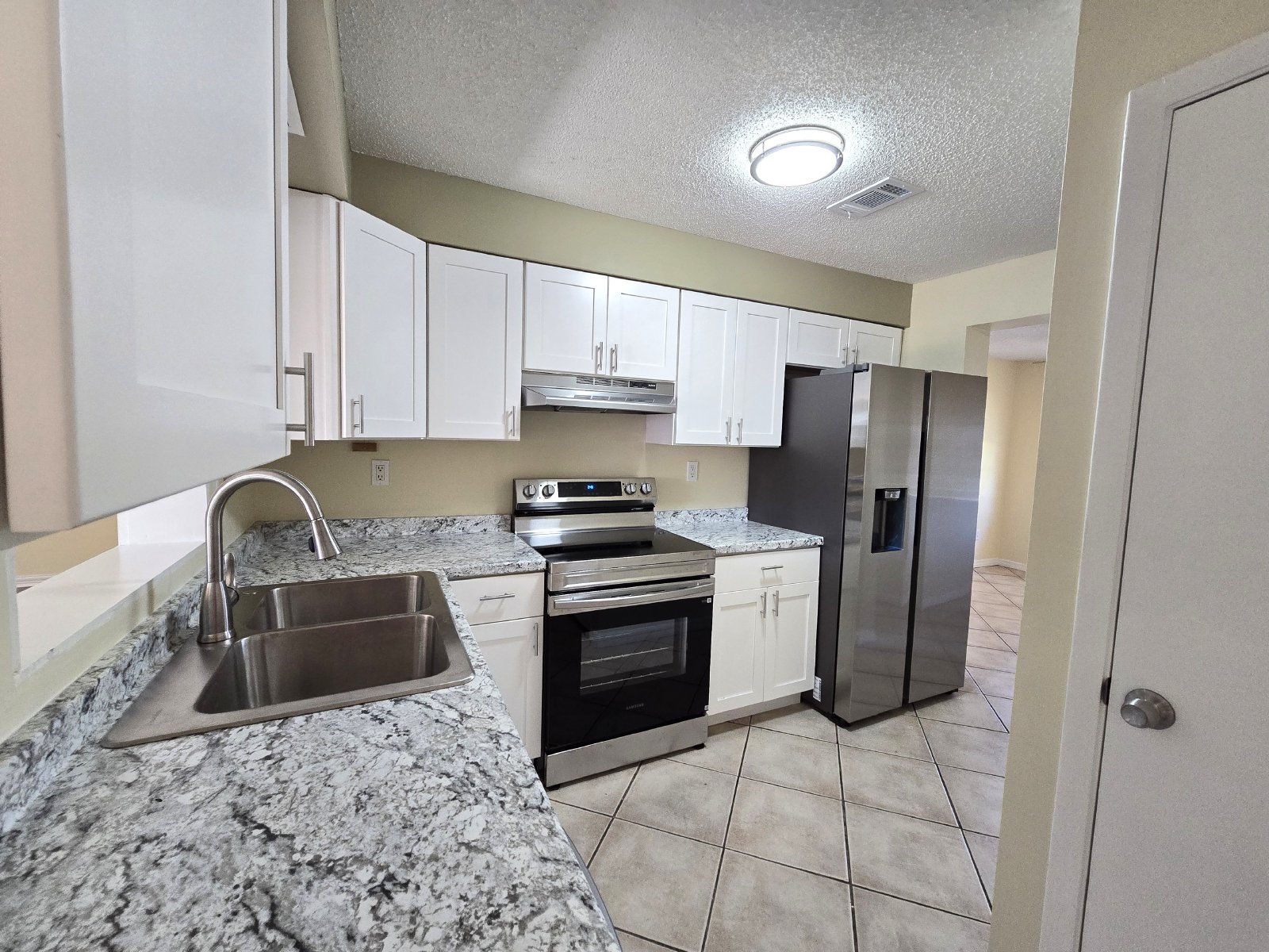 3/2 Available Now In Spring Hill, FL! property image