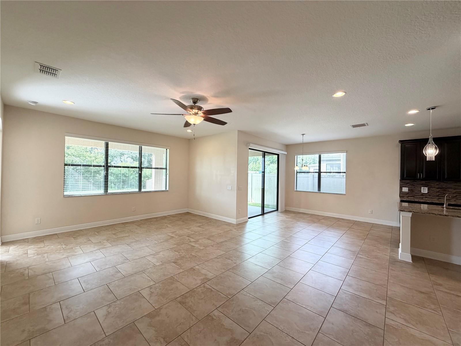 Stunning 5Bed 4Bath Home In New Tampa property image