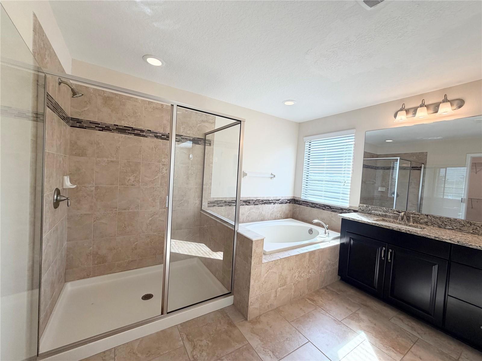 Stunning 5Bed 4Bath Home In New Tampa property image