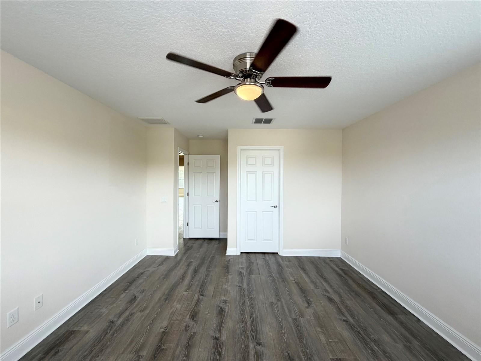 Stunning 5Bed 4Bath Home In New Tampa property image