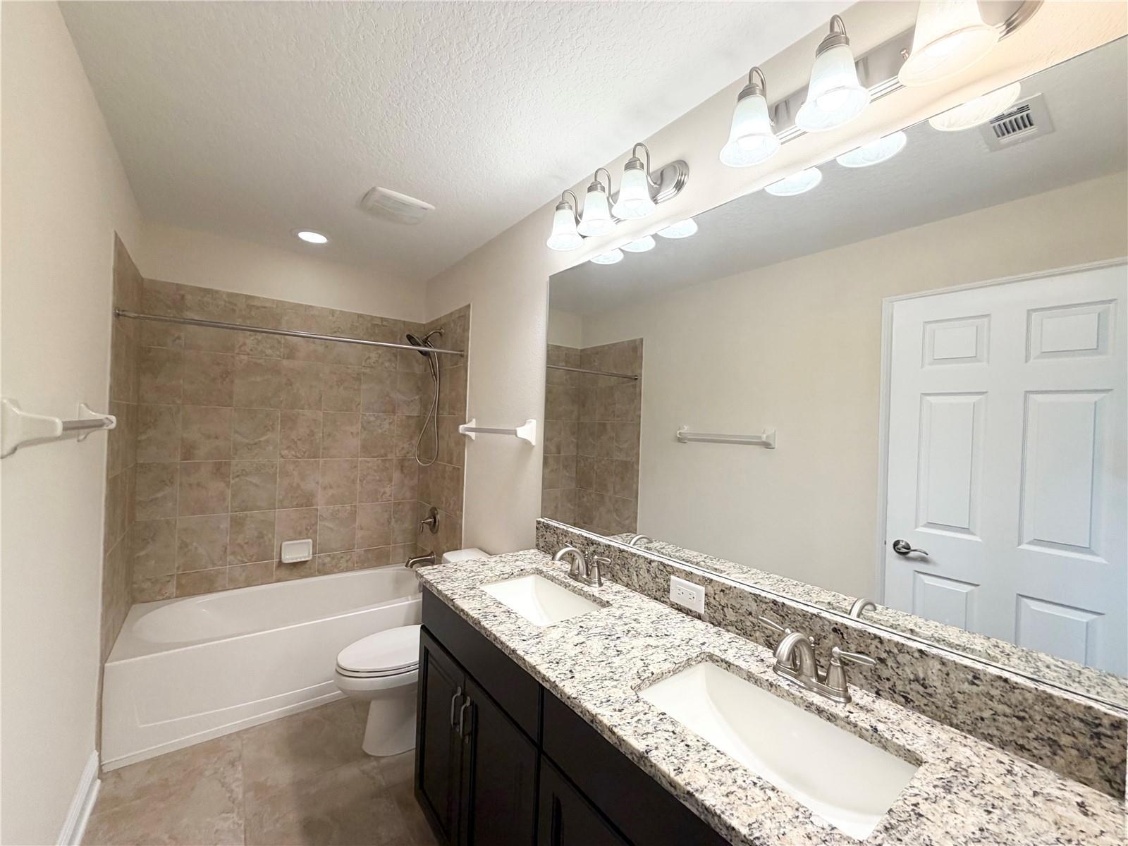 Stunning 5Bed 4Bath Home In New Tampa property image