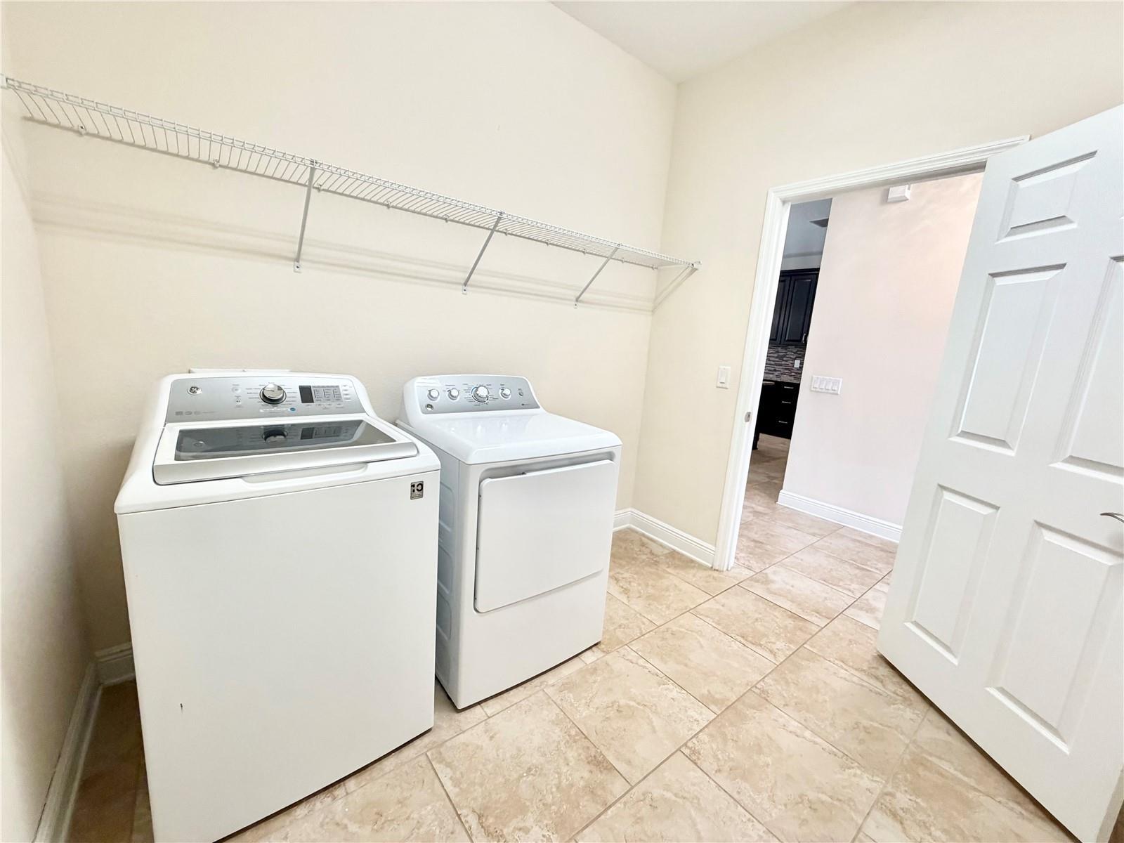 Stunning 5Bed 4Bath Home In New Tampa property image
