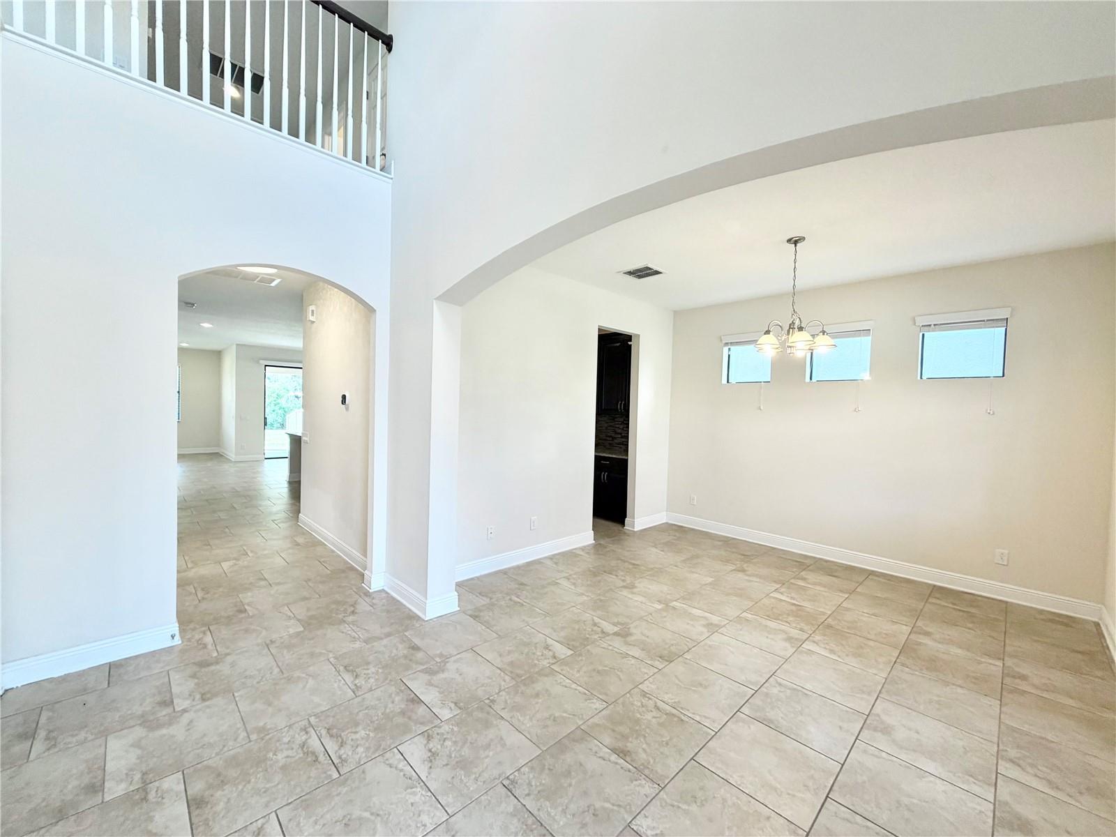 Stunning 5Bed 4Bath Home In New Tampa property image