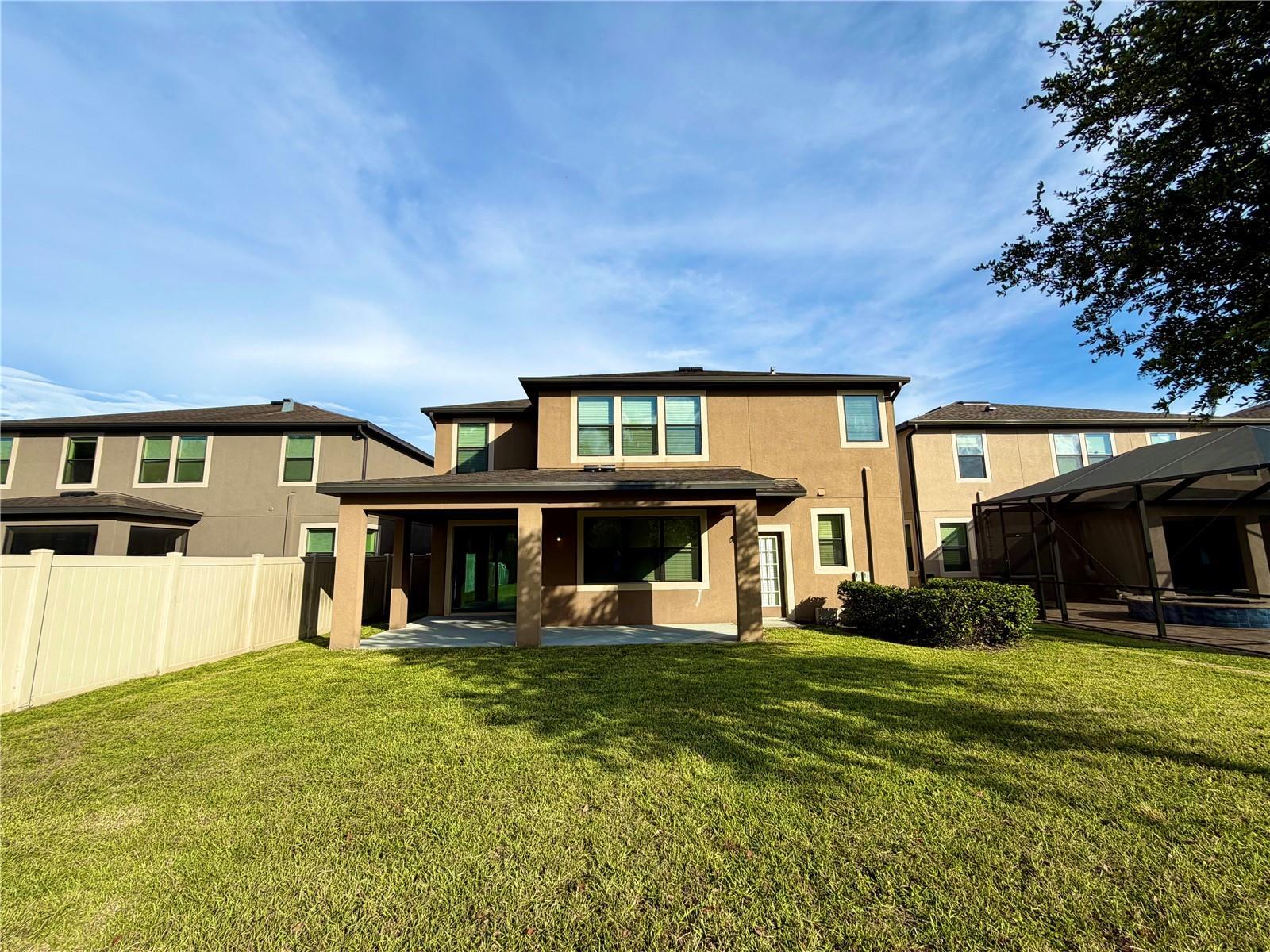 Stunning 5Bed 4Bath Home In New Tampa property image