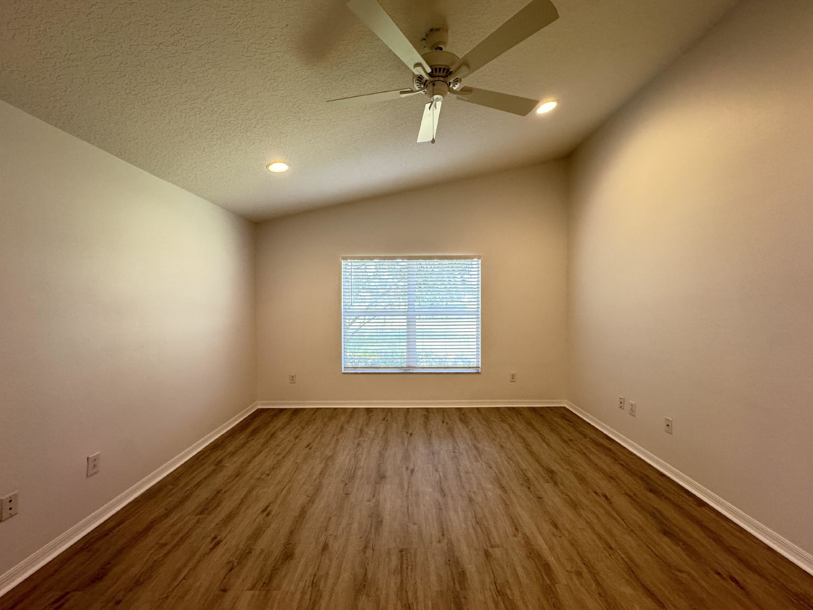 2/2 With Den In Plantation Palms Villas property image