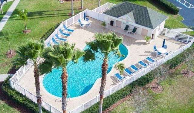 2/2 With Den In Plantation Palms Villas property image