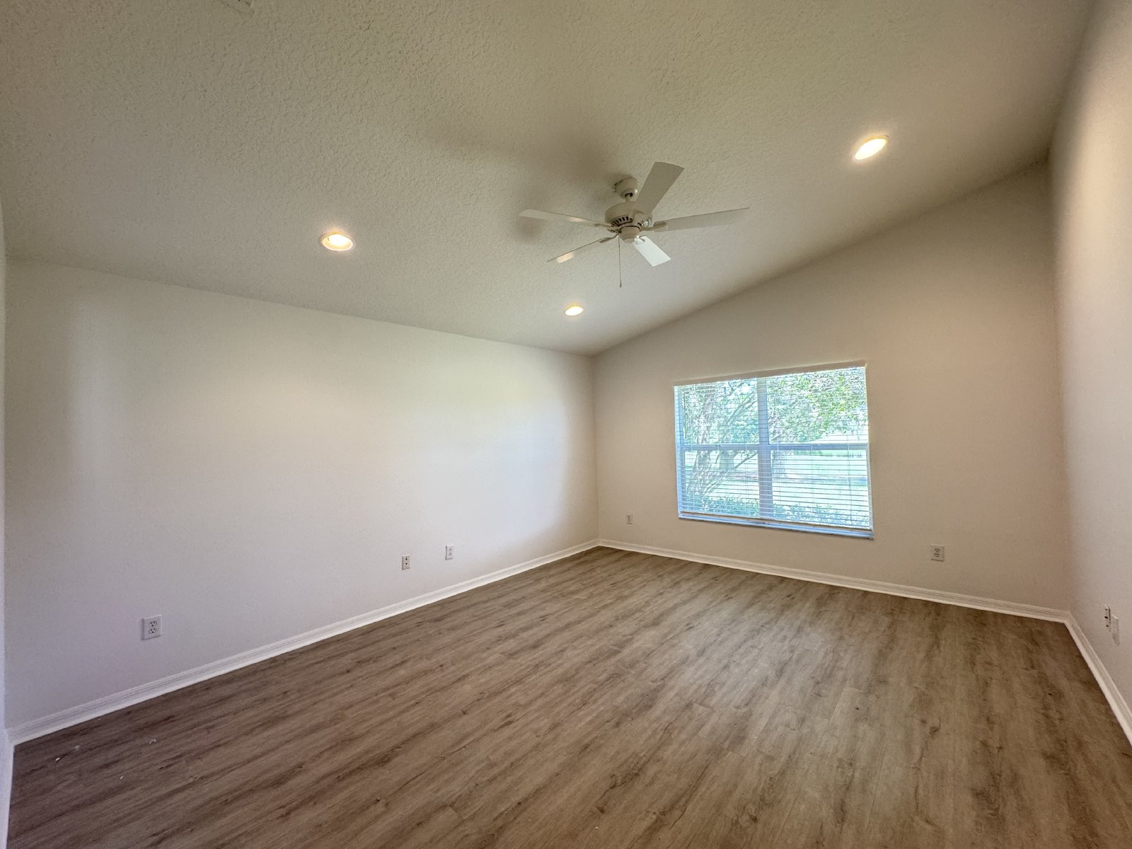 2/2 With Den In Plantation Palms Villas property image