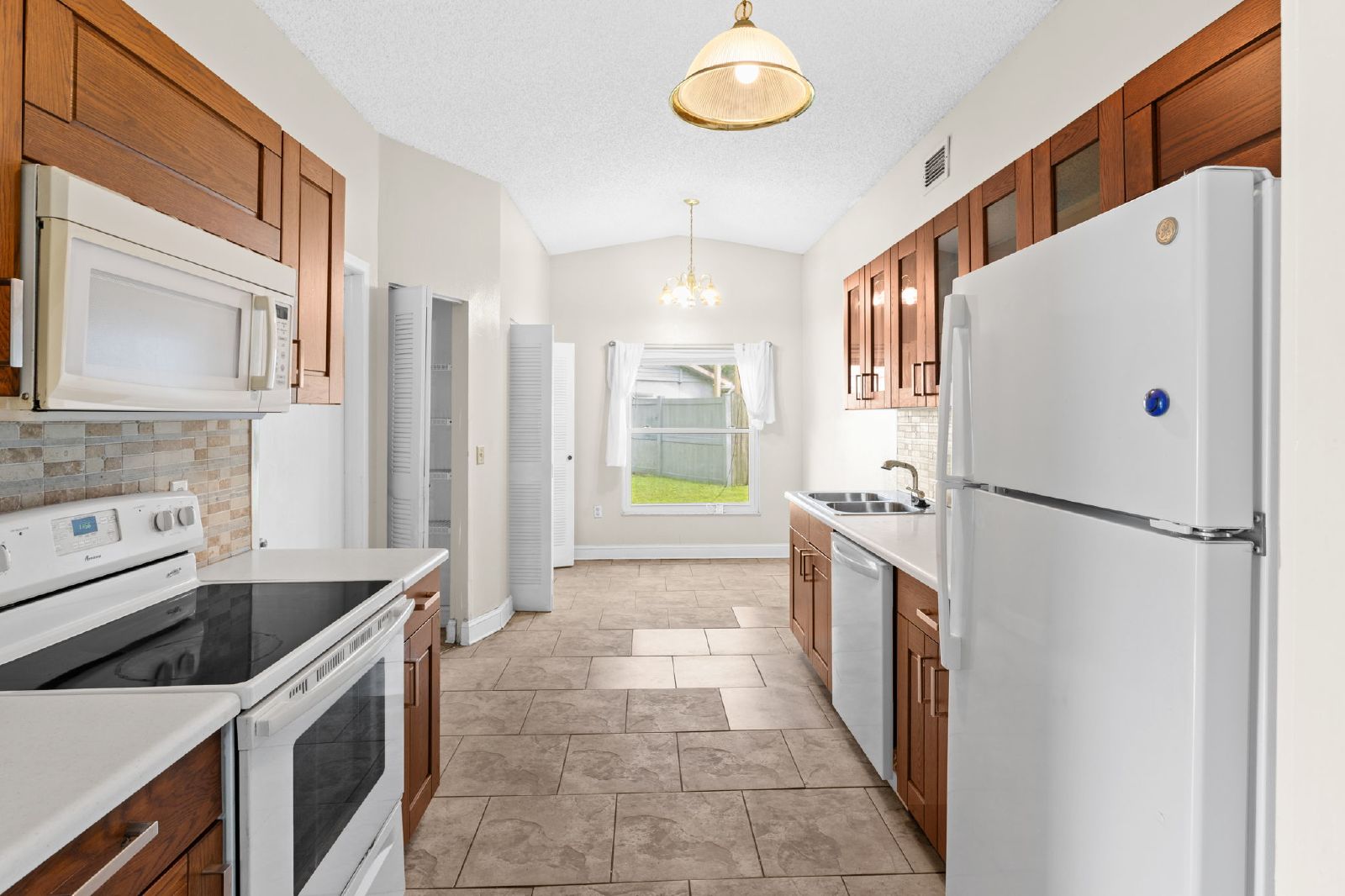 Charming 3 Bed 2 Bath On A Large Conservation Lot property image