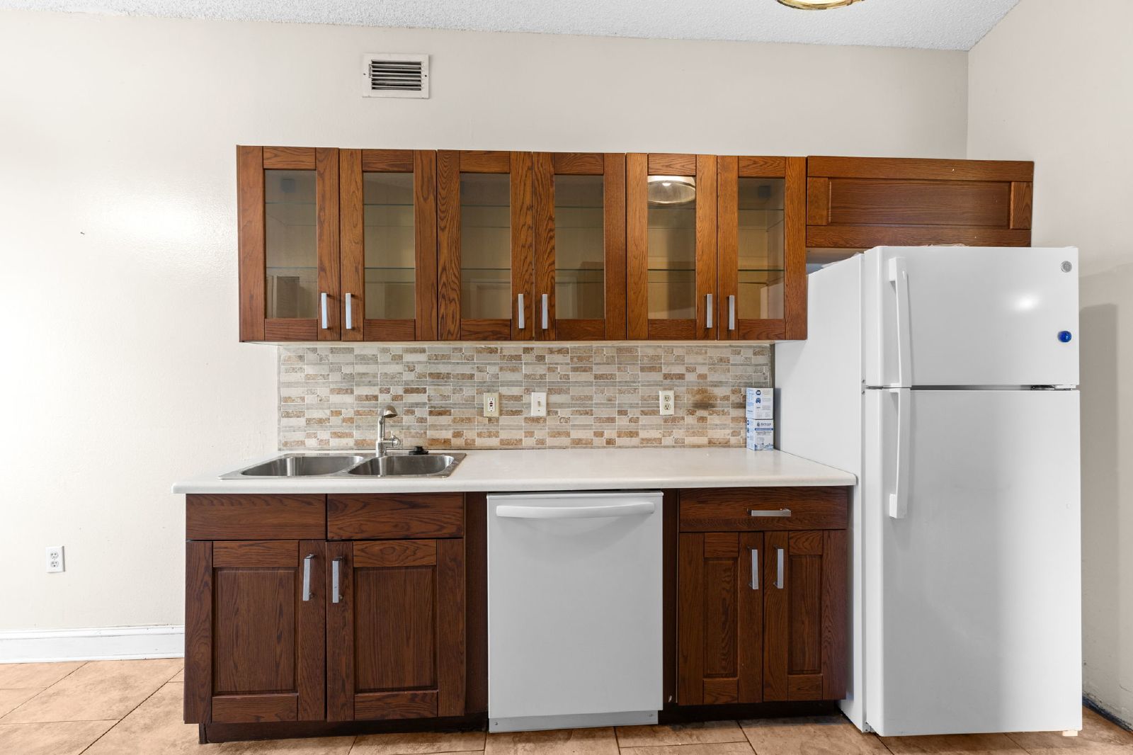 Charming 3 Bed 2 Bath On A Large Conservation Lot property image