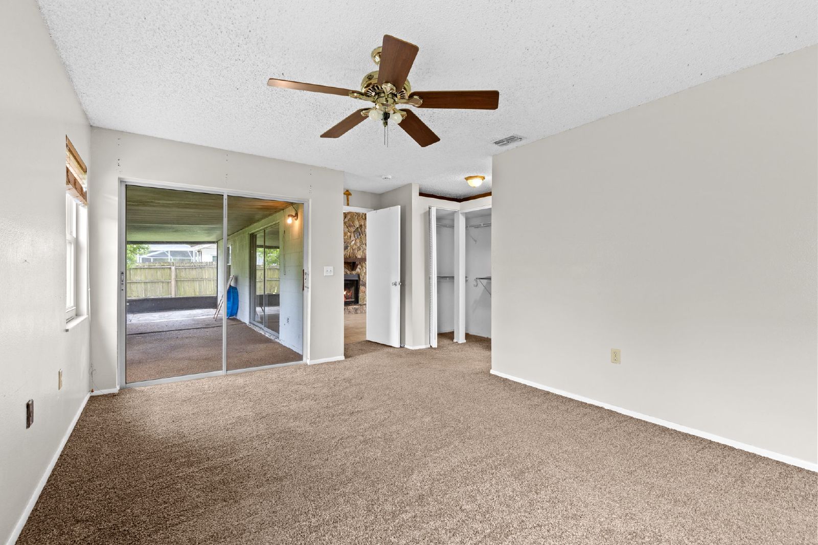 Charming 3 Bed 2 Bath On A Large Conservation Lot property image