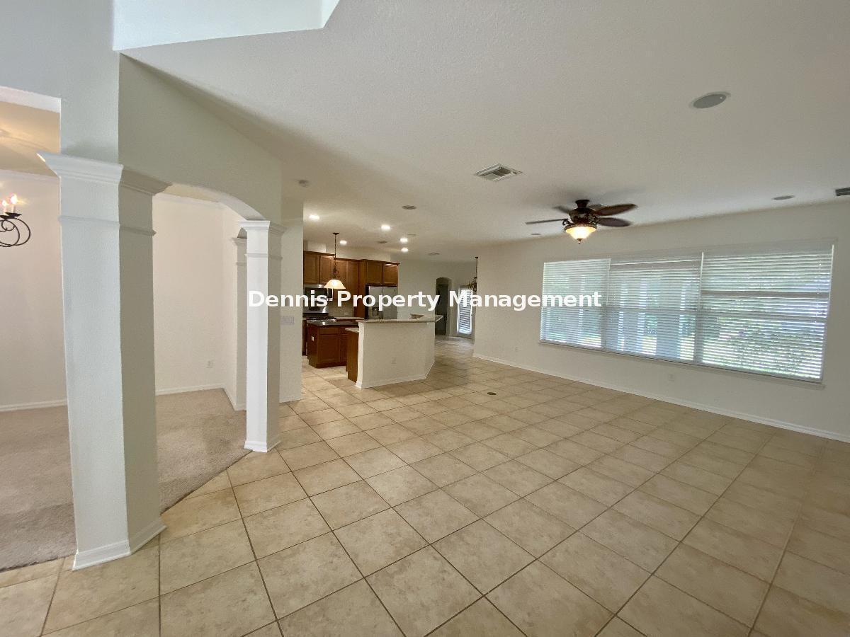 4 Bedroom 3 1/2 Bath 3 Car Garage Home In Buckingham At Tampa Palms property image