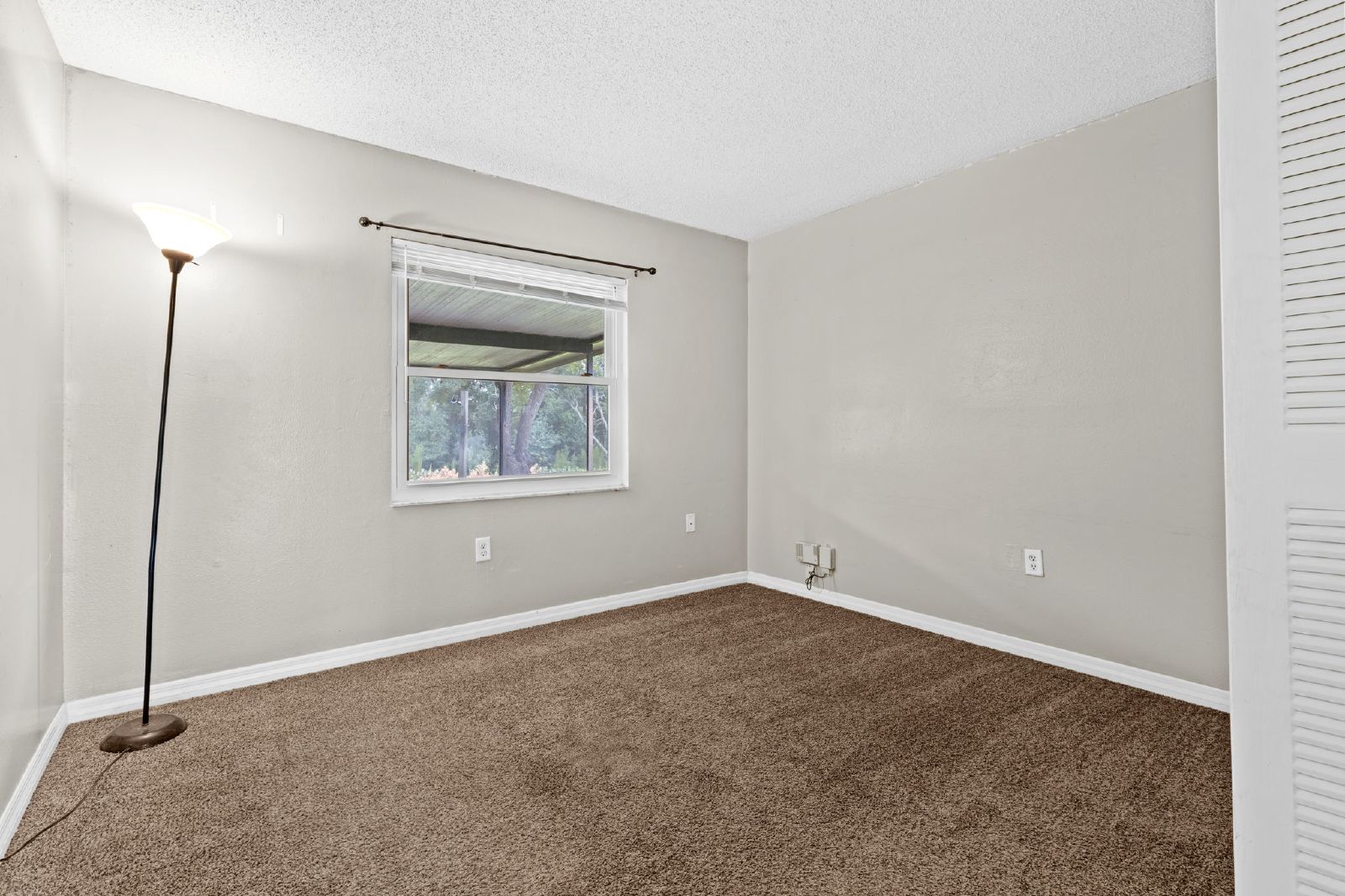 Charming 3 Bed 2 Bath On A Large Conservation Lot property image