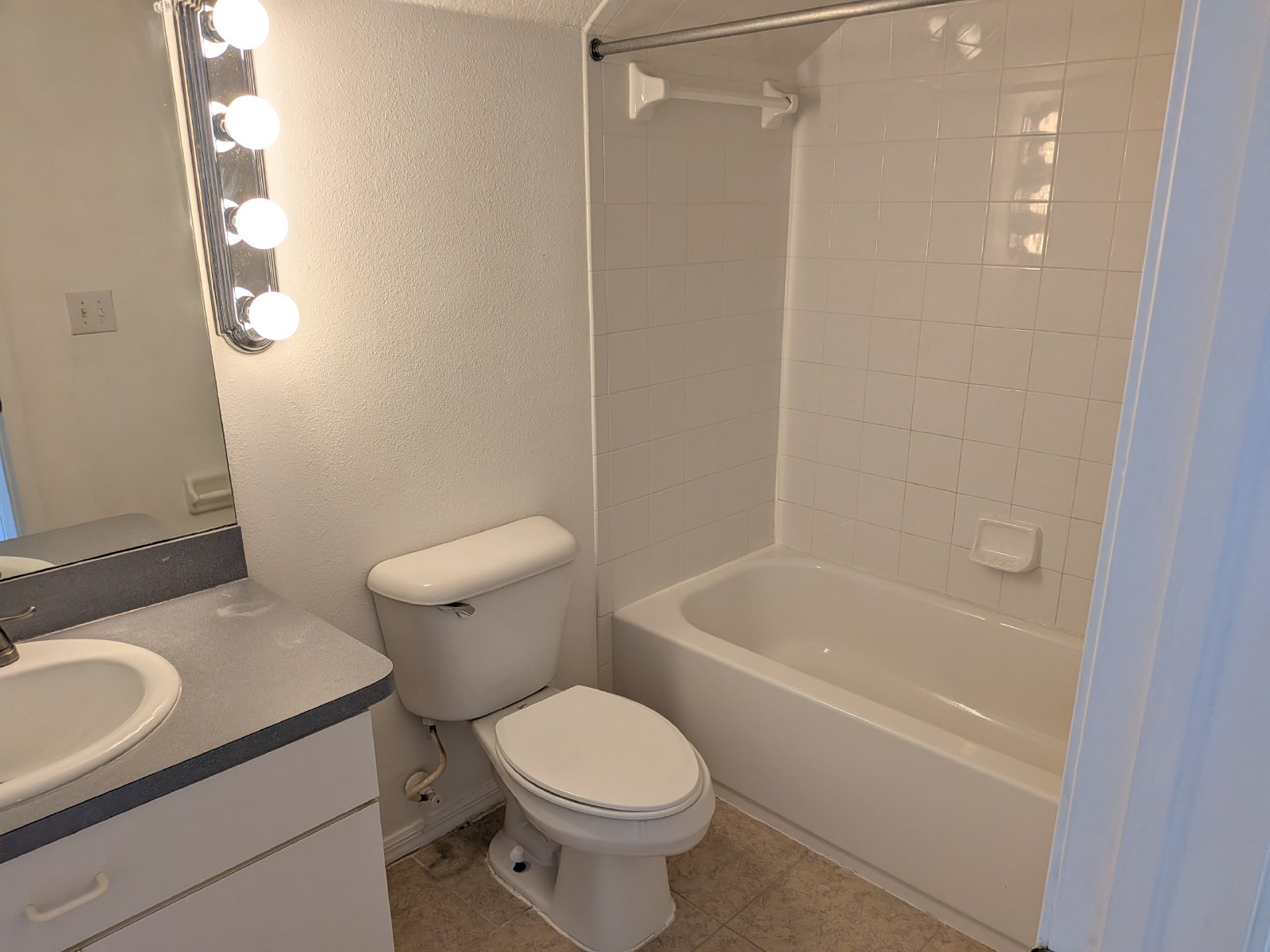 Nice 4/2/2 In Oak Grove In Lutz property image