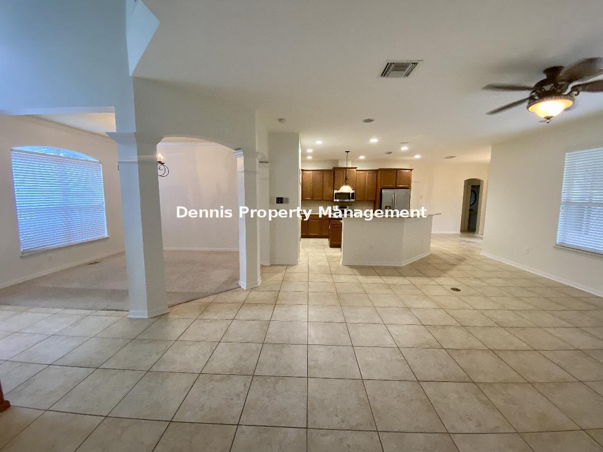4 Bedroom 3 1/2 Bath 3 Car Garage Home In Buckingham At Tampa Palms property image