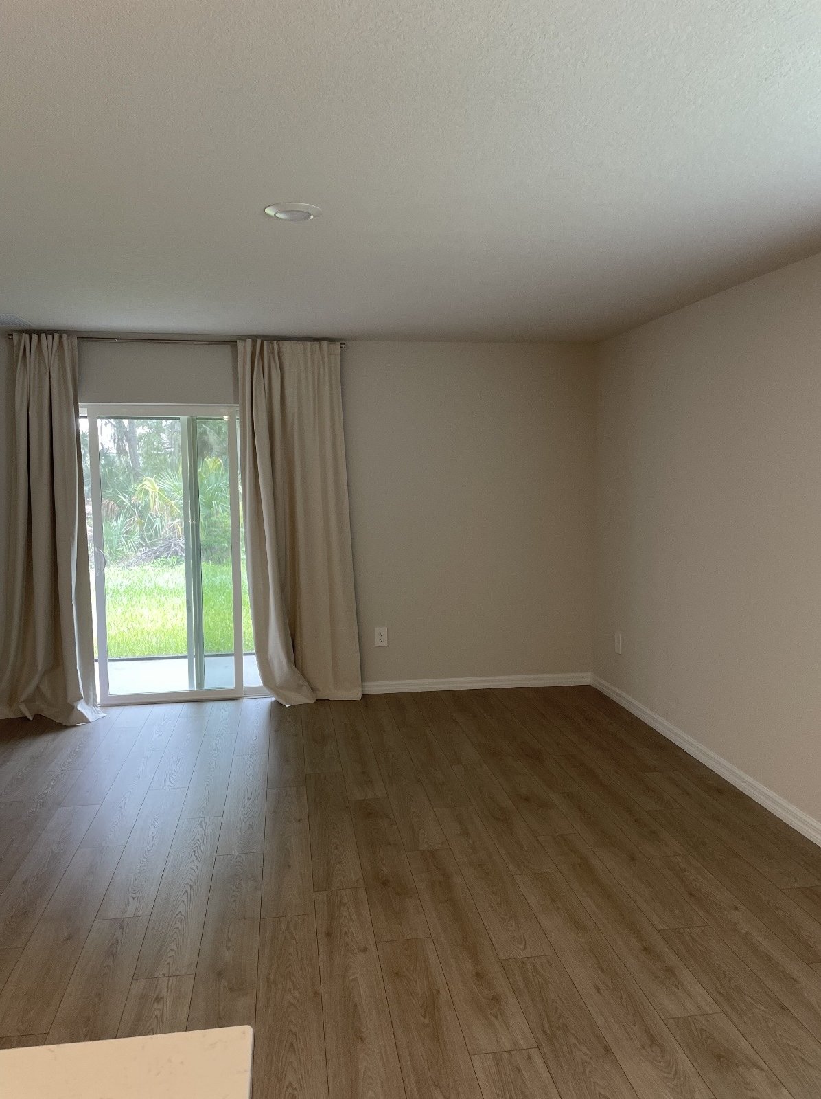 New 3/2/2 In Oakfield Lakes property image