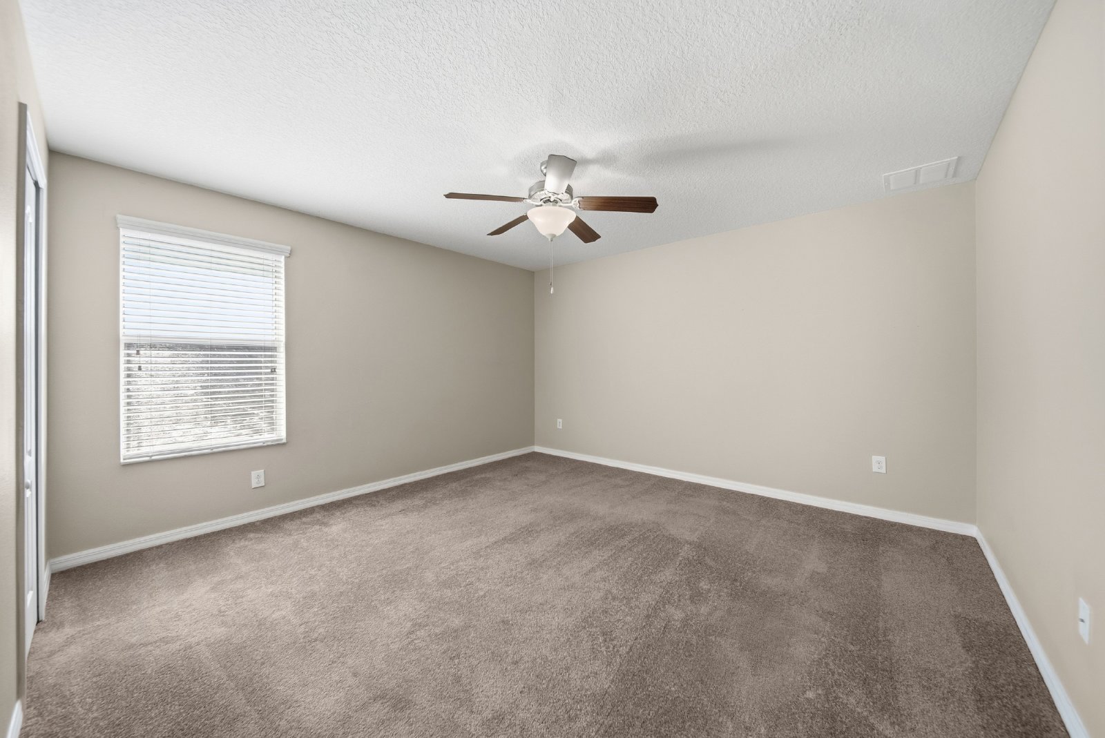 Stunning 7 Bed/ 4 Bath LAWN CARE INCLUDED Triple Creek Home For Rent! property image