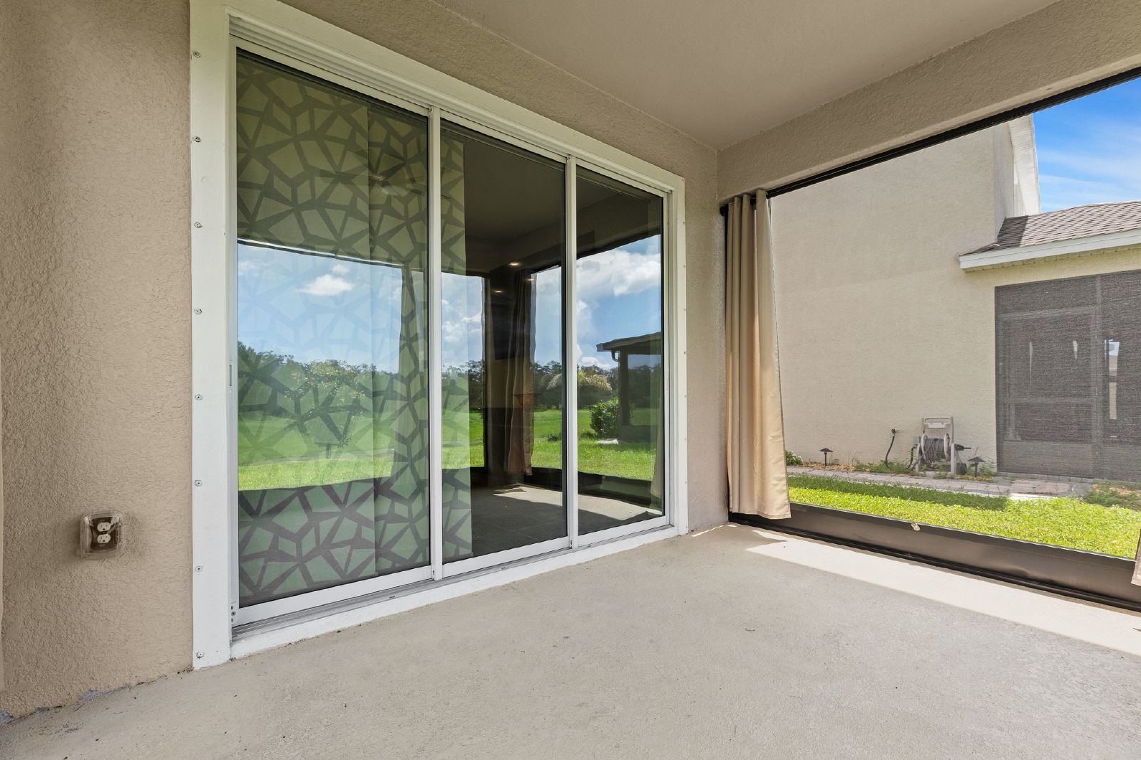 FULLY FURNISHED 4 BED 3 BATH Lagoon Community AVAILABLE NOW property image